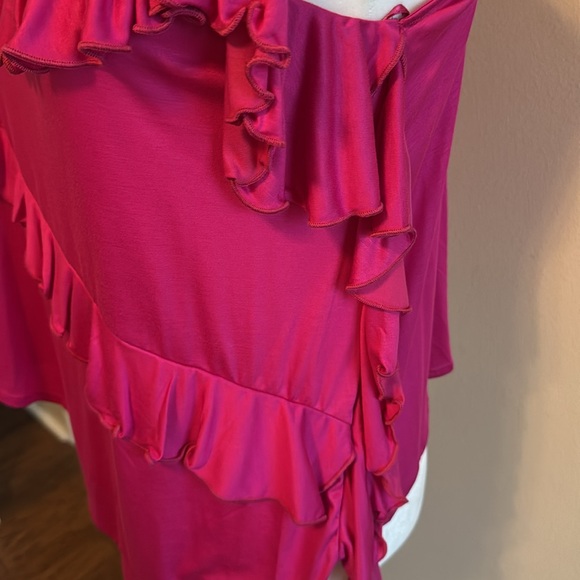 Ruffle tank top - Picture 2 of 5